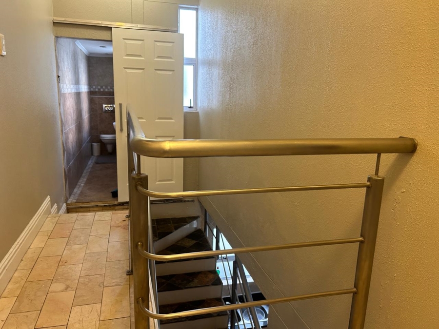 To Let 2 Bedroom Property for Rent in Sea Point Western Cape
